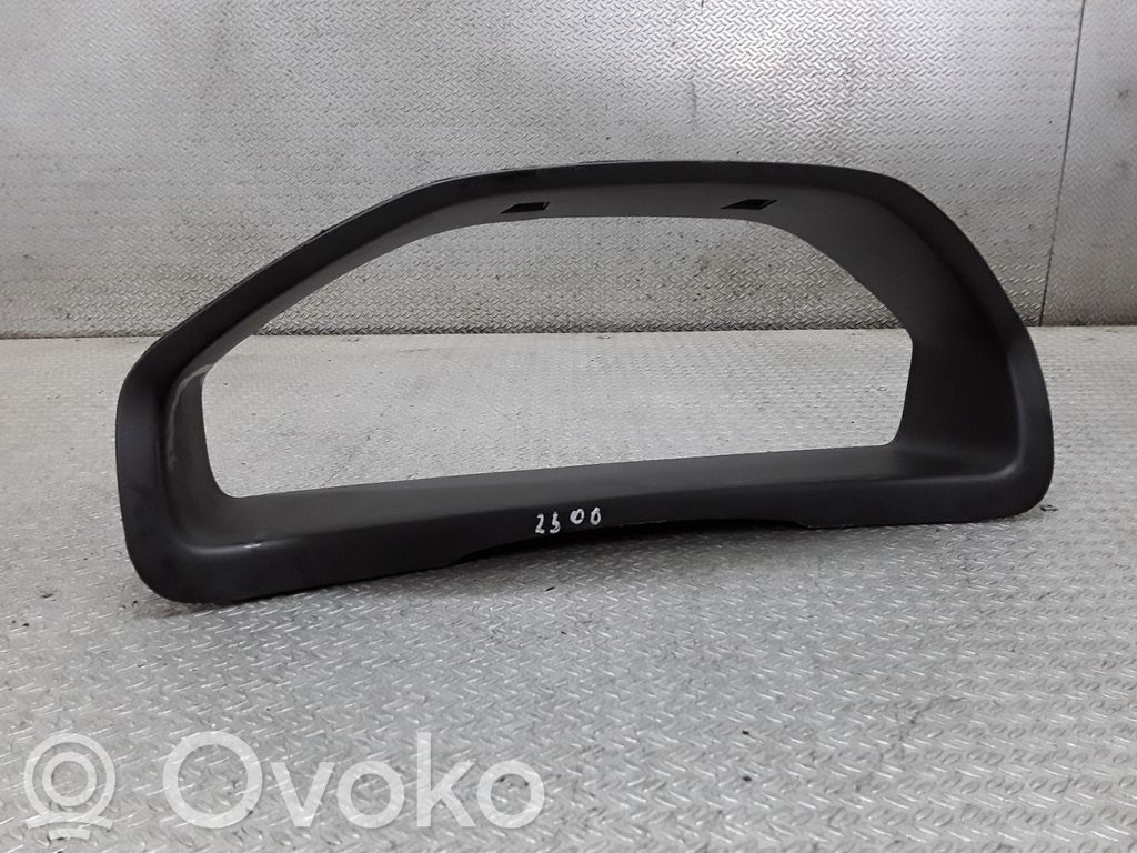 Volvo S80 Instrumentu paneļa dekoratīvā apdare 