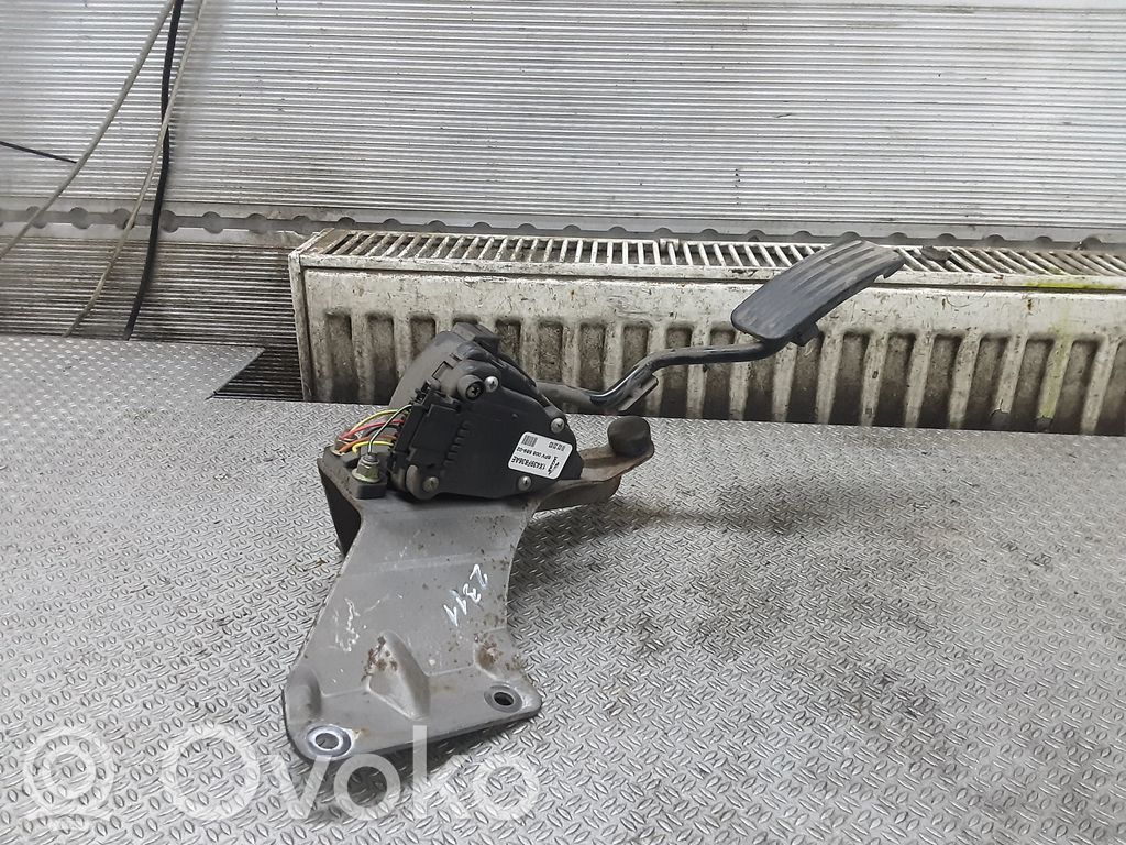 Педаль акселератора   1X439F836AE