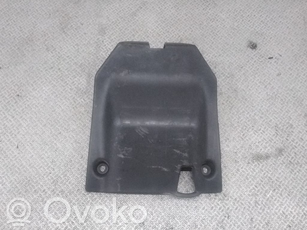 Jaguar X-Type Tailgate trim 