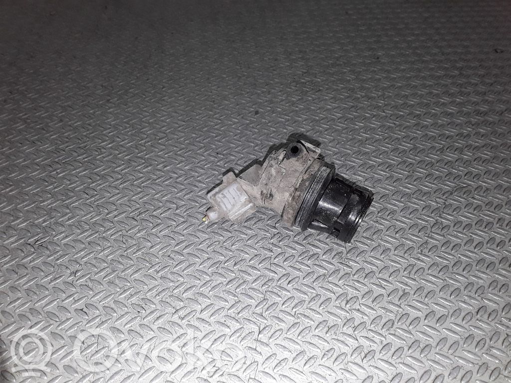 Mazda 3 I Windscreen/windshield washer pump 