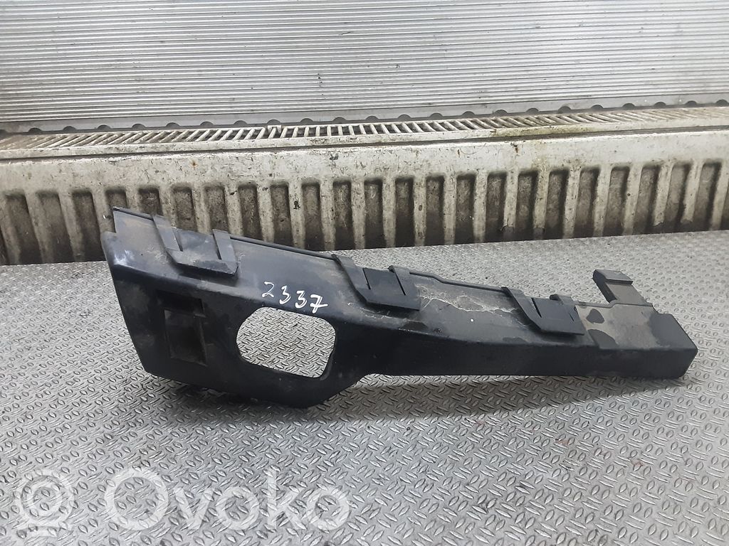 Ford Focus Front bumper mounting bracket 