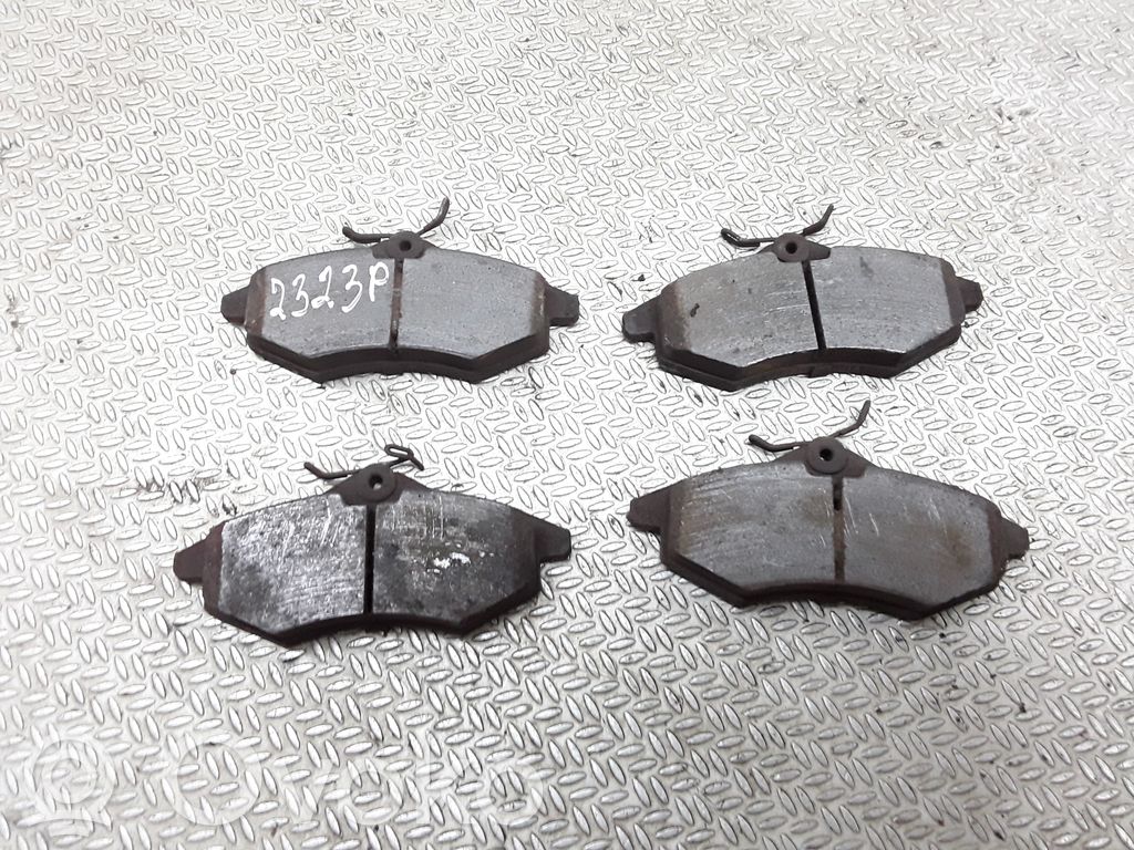 Brake pads (front)