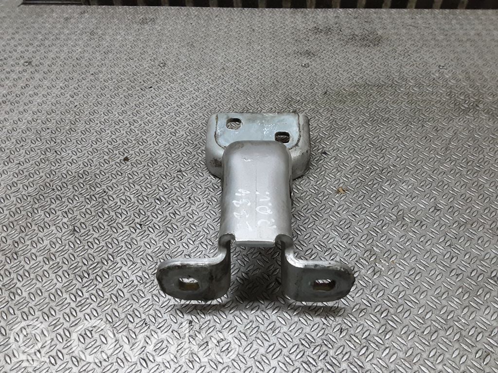 Bisagra superior puerta delantera   311772H,GM66380