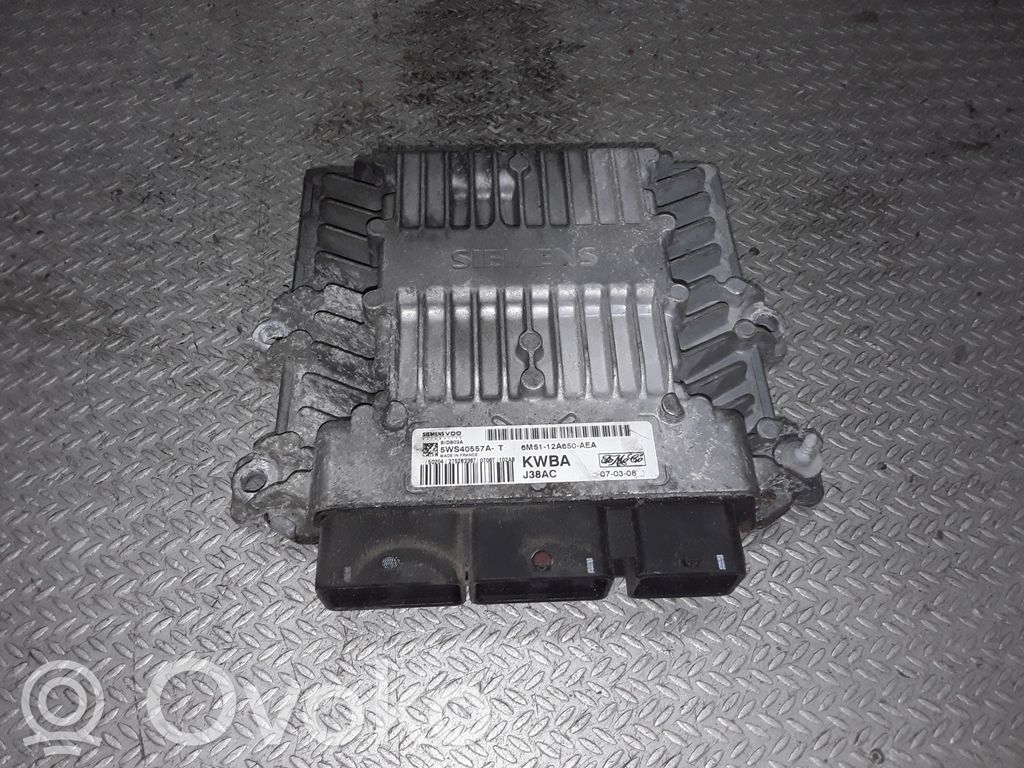 Ford Focus Engine control unit/module 