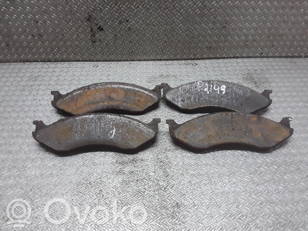 Brake pads (front)