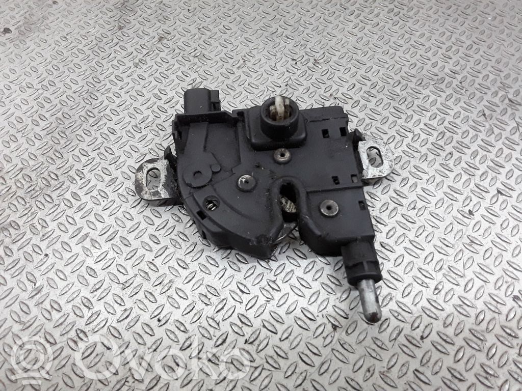 Spyna variklio dangčio   3M5116700AB