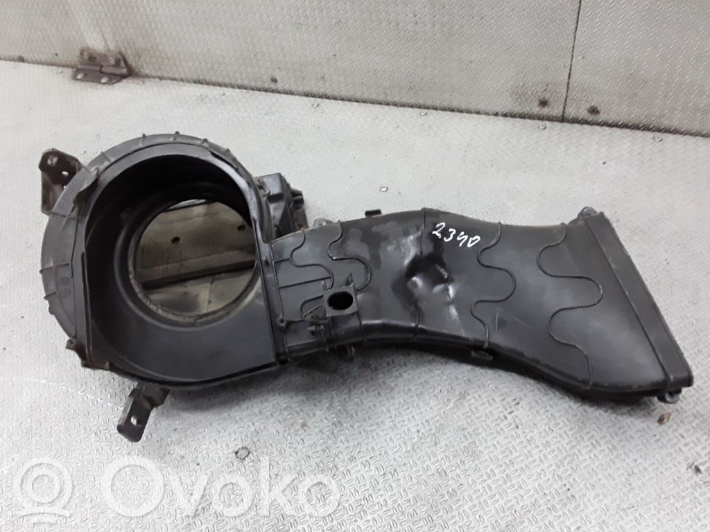 Peugeot 807 Salono oro mazgo plastikinis korpusas 