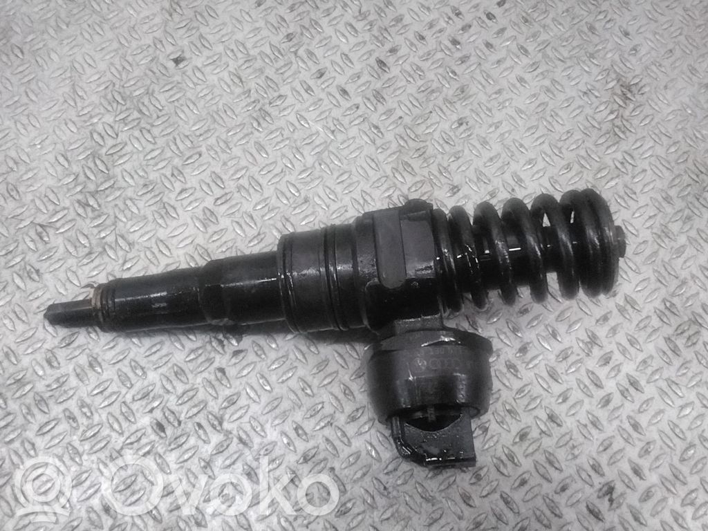 Injector combustibil   038130073AG