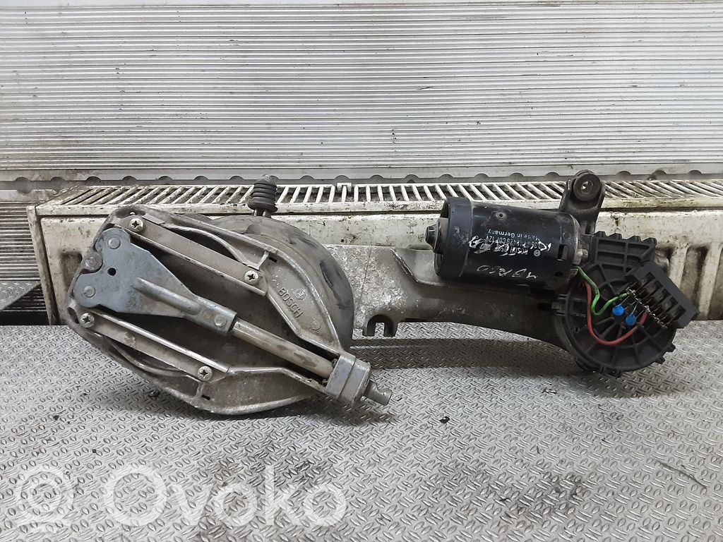 Mercedes-Benz E W210 Mechanizm i silniczek wycieraczek szyby przedniej / czołowej 