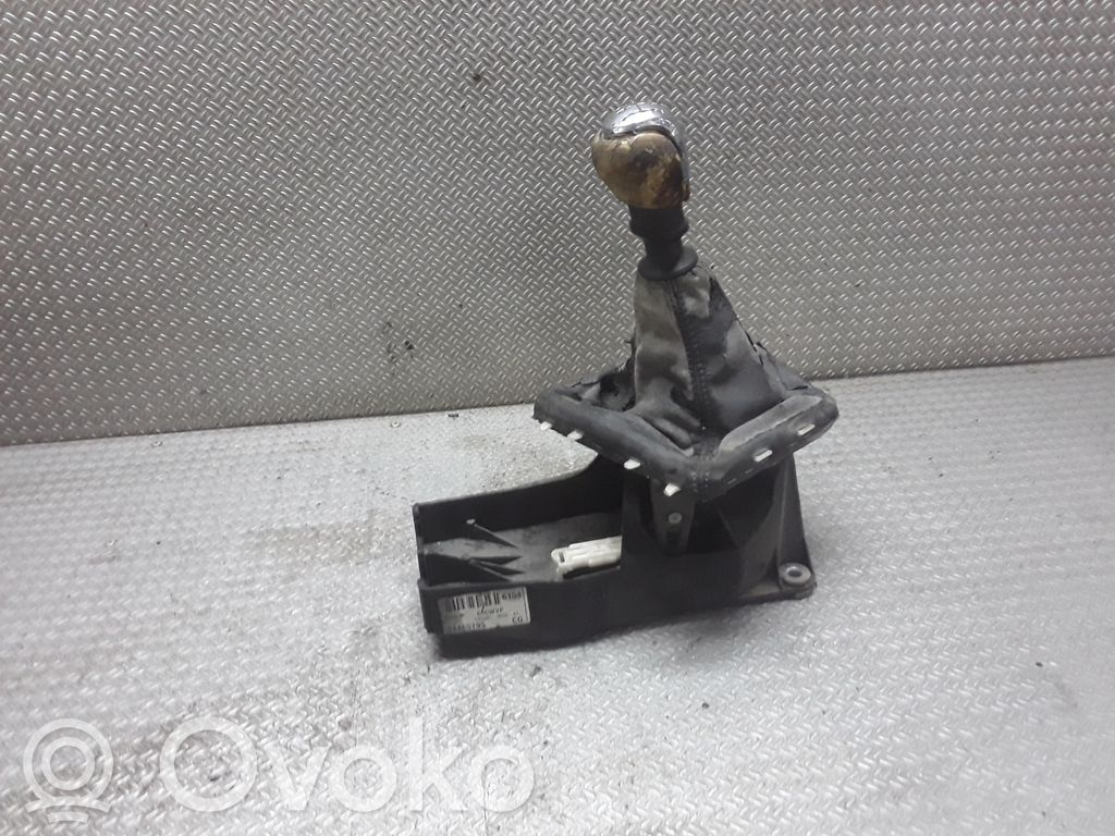 Opel Vectra C Lewarek zmiany biegów / górny 