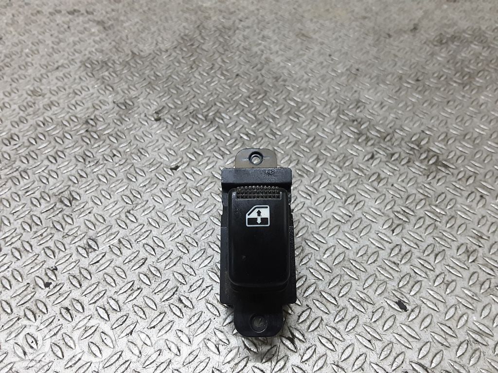 Hyundai Terracan Electric window control switch 