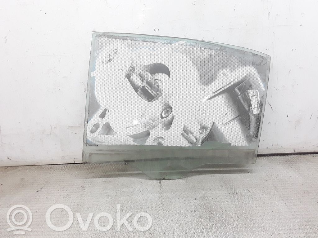 Takaoven ikkunalasi