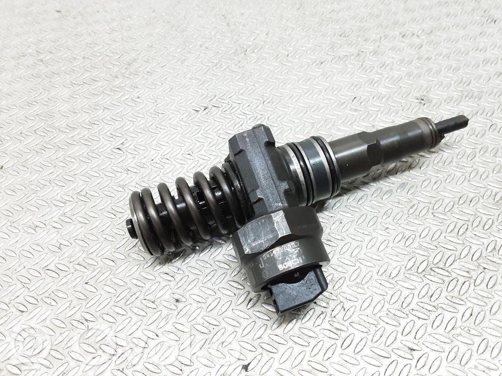 Volkswagen PASSAT B5 Iniettore