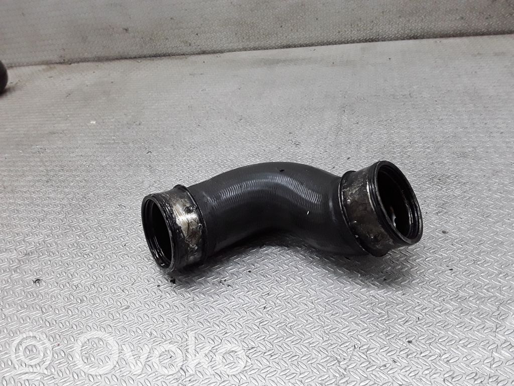 Furtun/conductă intercooler   A2115282582
