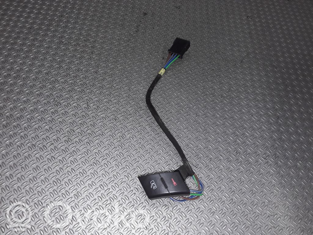 Audi A6 S6 C5 4B Central locking switch button 