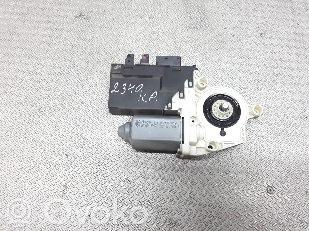 Peugeot 807 Front door window regulator motor 