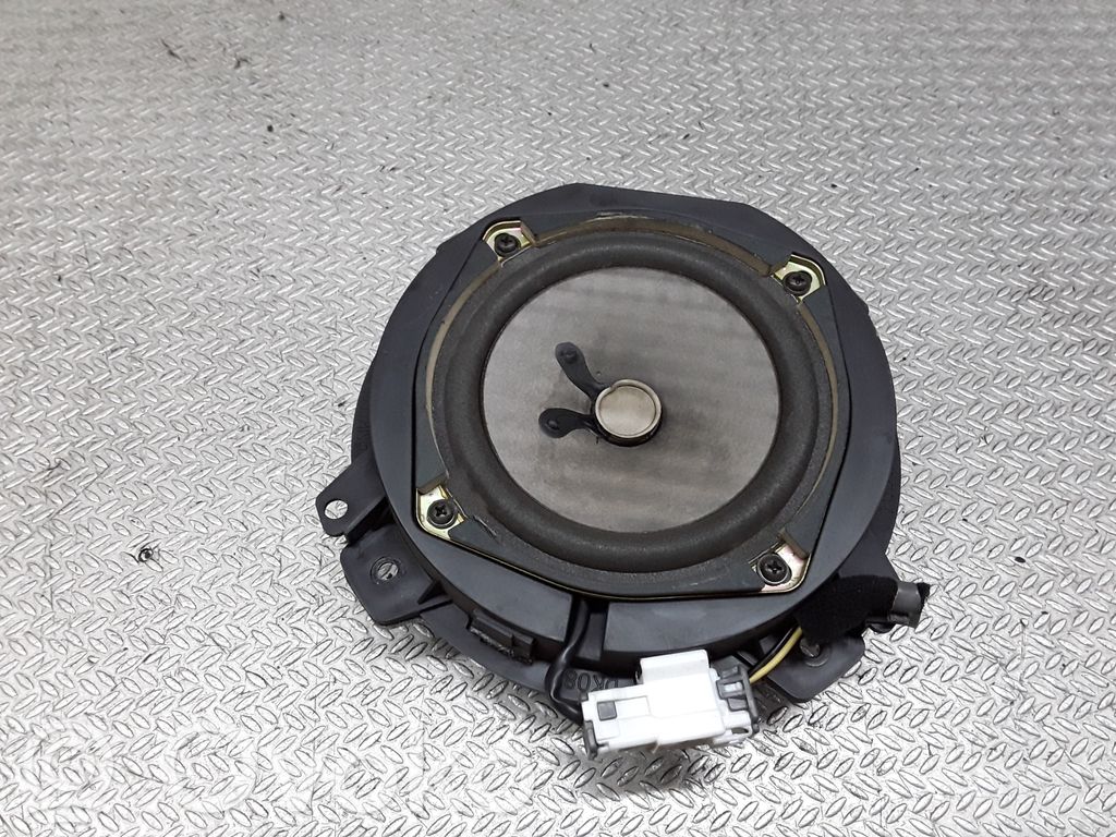 Altavoz de la puerta trasera   9630007100