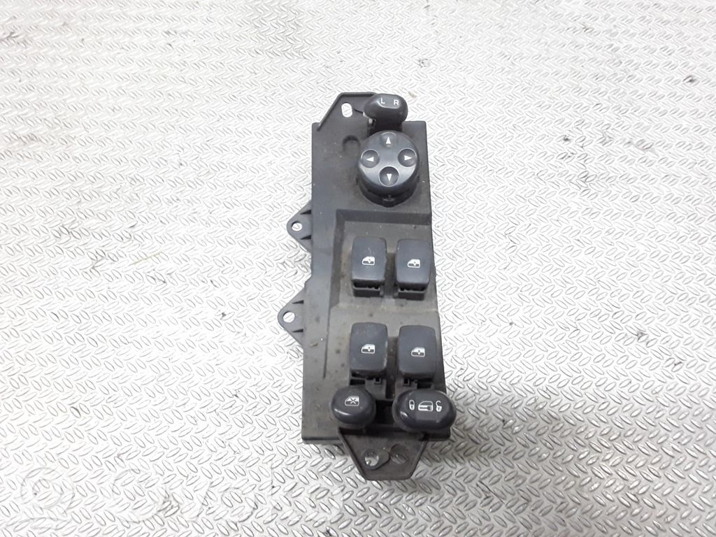 Electric window control switch   77476364