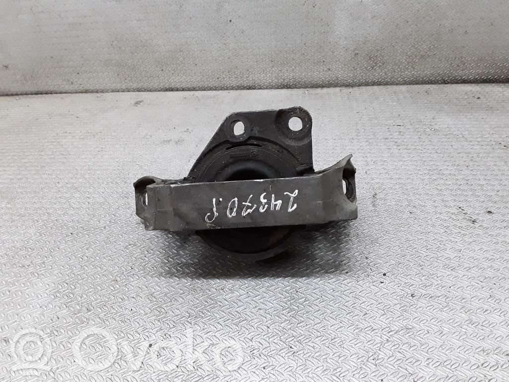 Engine mount bracket