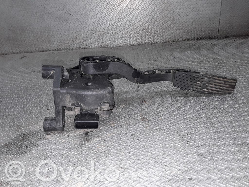 Gaspedal   93335443