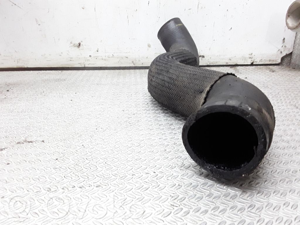 Intercooler hose/pipe