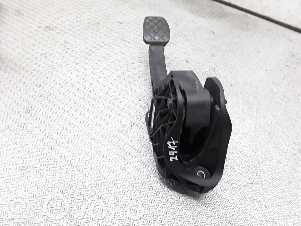 Volkswagen Golf V Pedal de embrague 