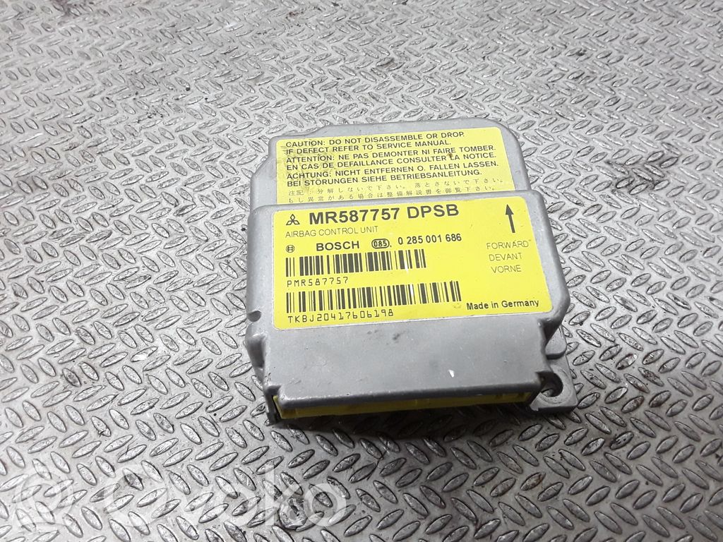 Airbag control unit/module   0285001686
