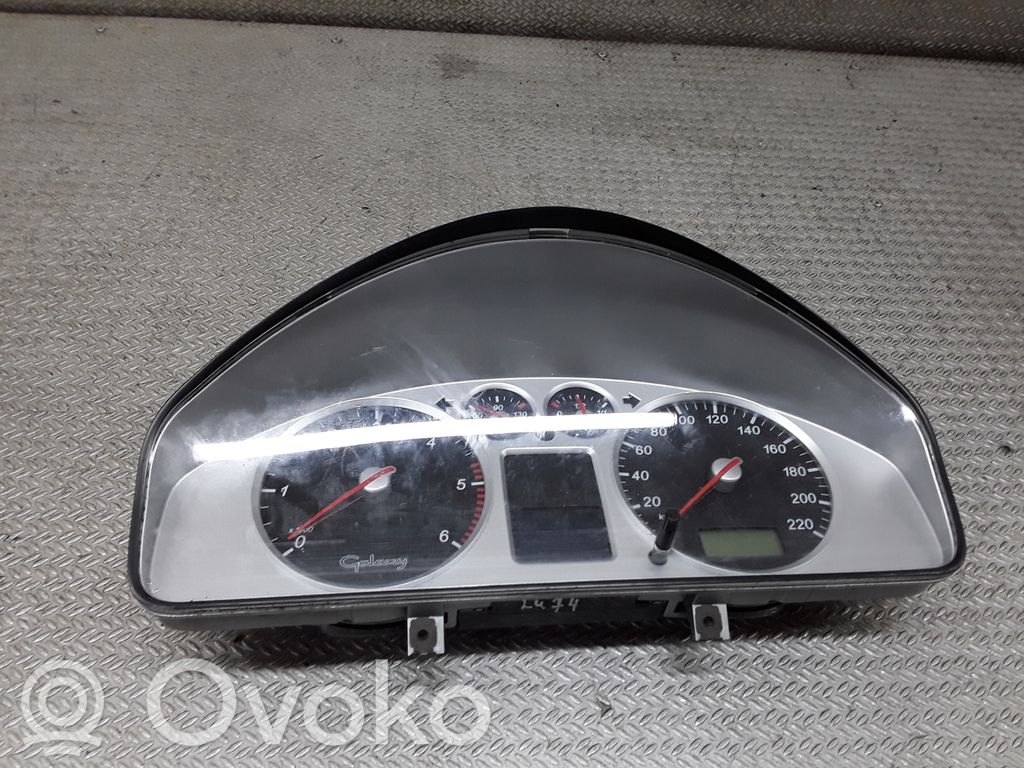 Geschwindigkeitsmesser Cockpit   7M5920820K