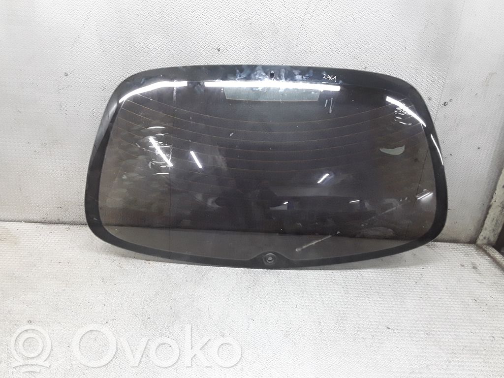 Nissan Primera Szyba tylna 