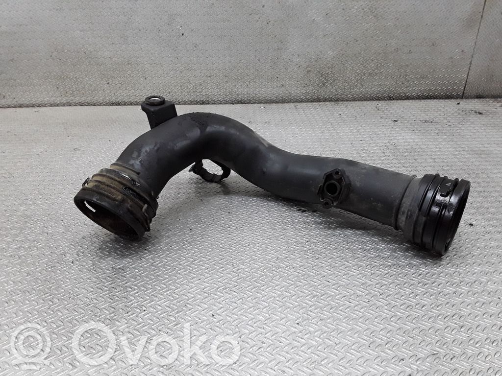 Furtun/conductă intercooler   1K0145770D