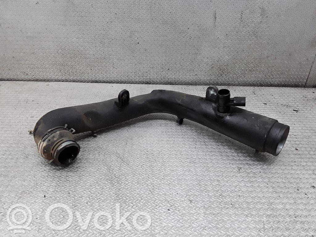 Furtun/conductă intercooler   1K0129654AB