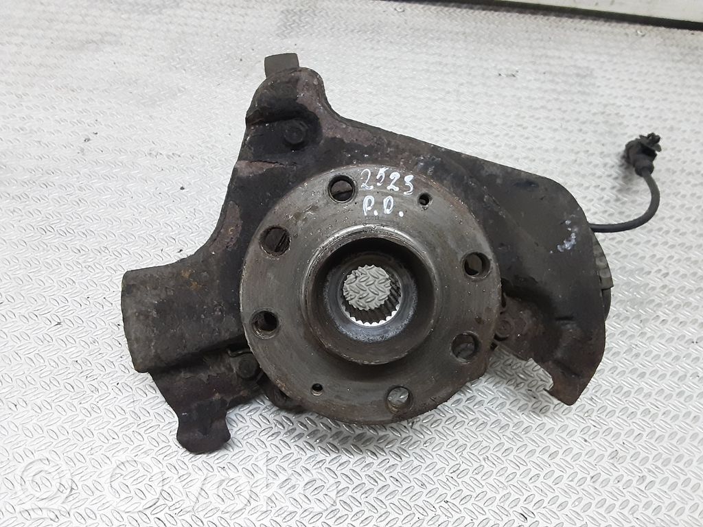 Opel Corsa D Priekinis kelmas 