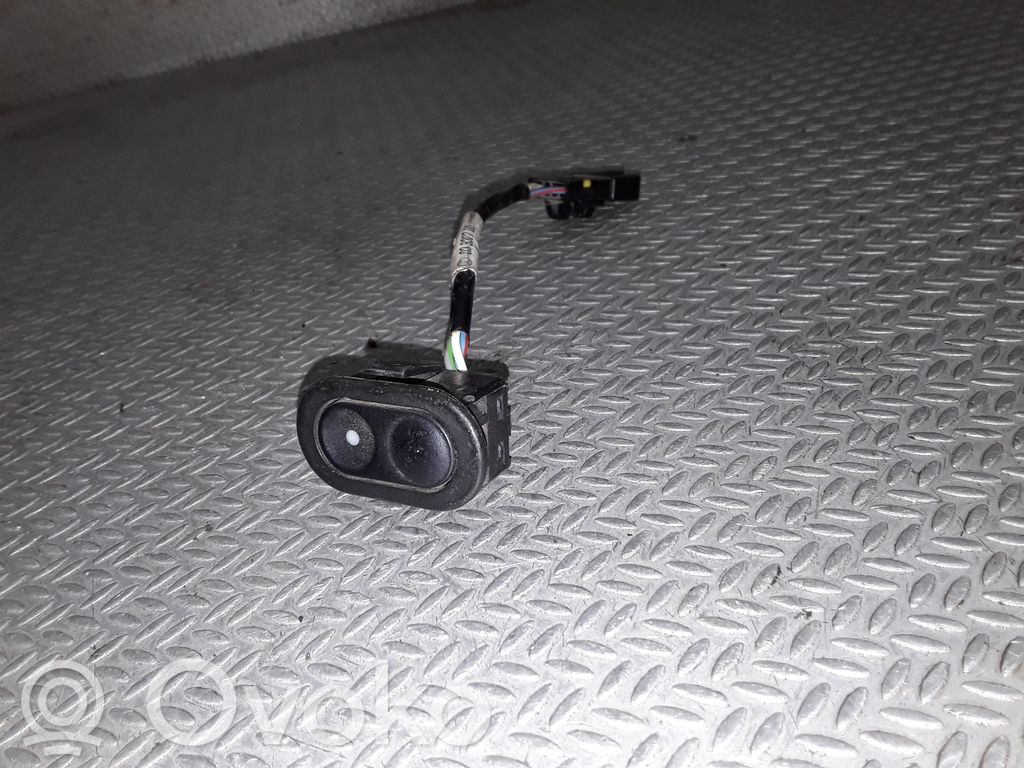 Electric window control switch   90318942