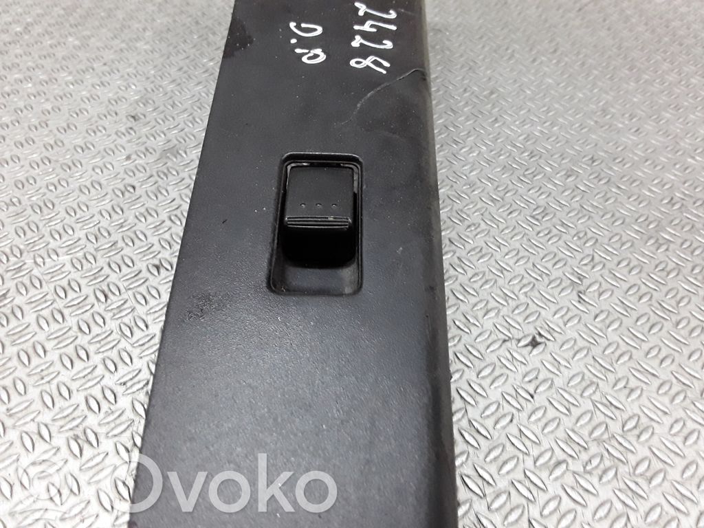Mazda 5 Electric window control switch 