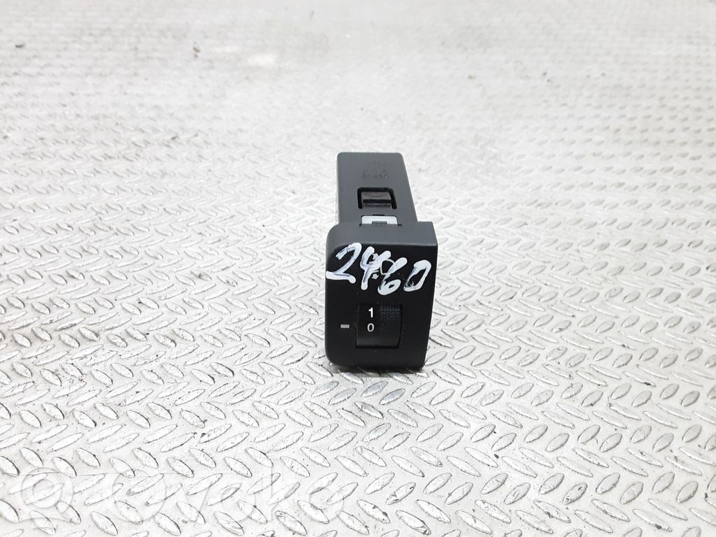 Hyundai Tucson JM Headlight level height control switch 