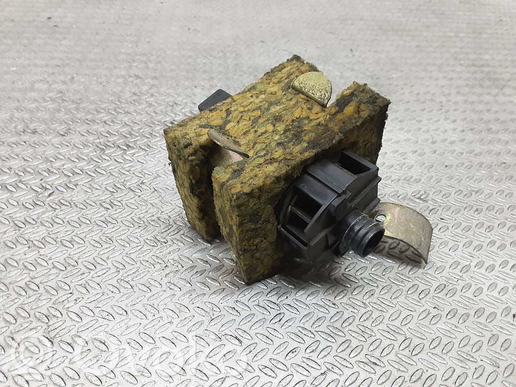 Interior temperature sensor   0130002802