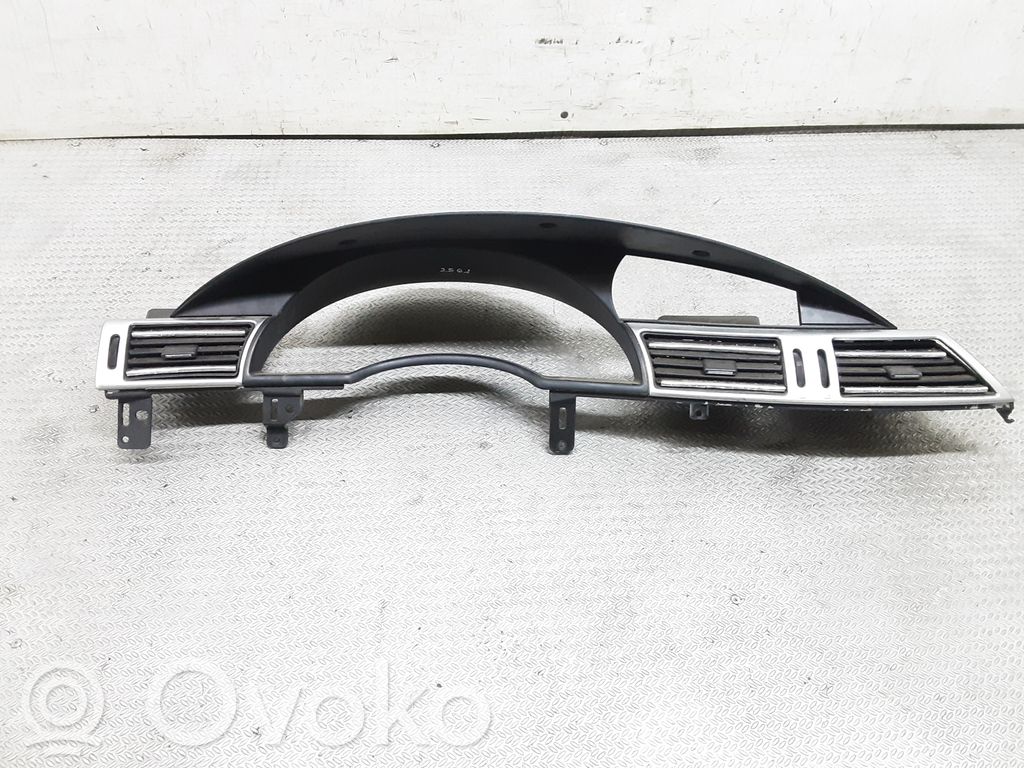 Chrysler Pacifica Dashboard trim 
