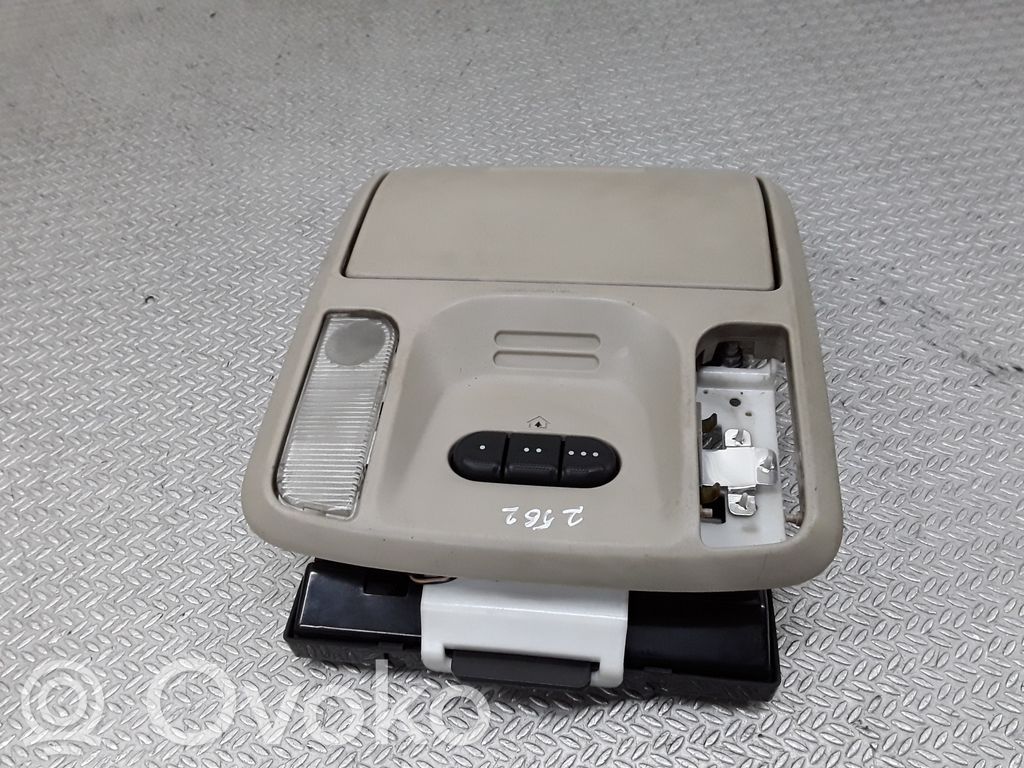 Chrysler Pacifica Front seat light 