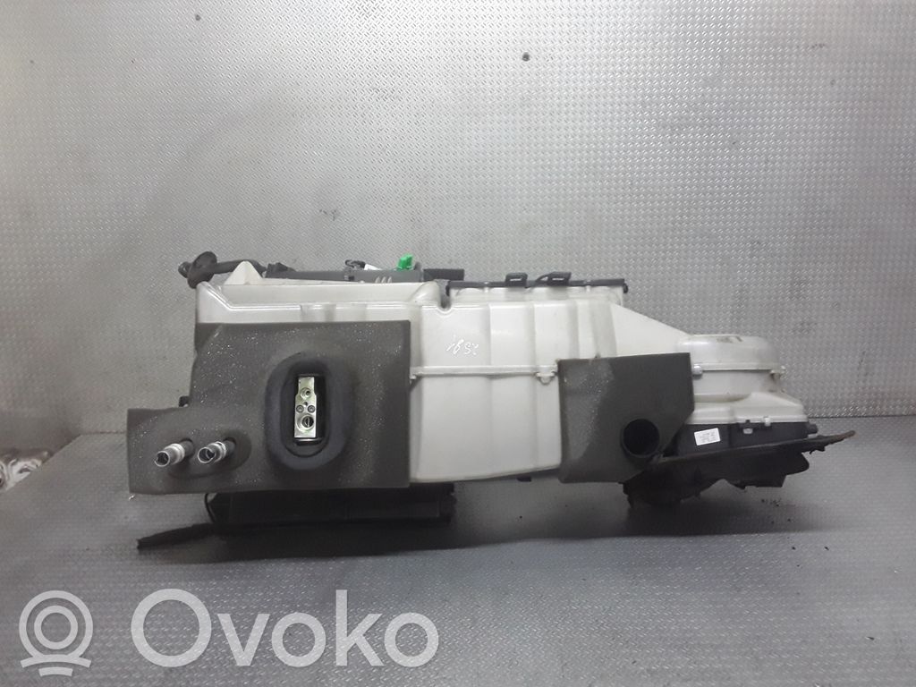 Interior heater climate box assembly   P30643729