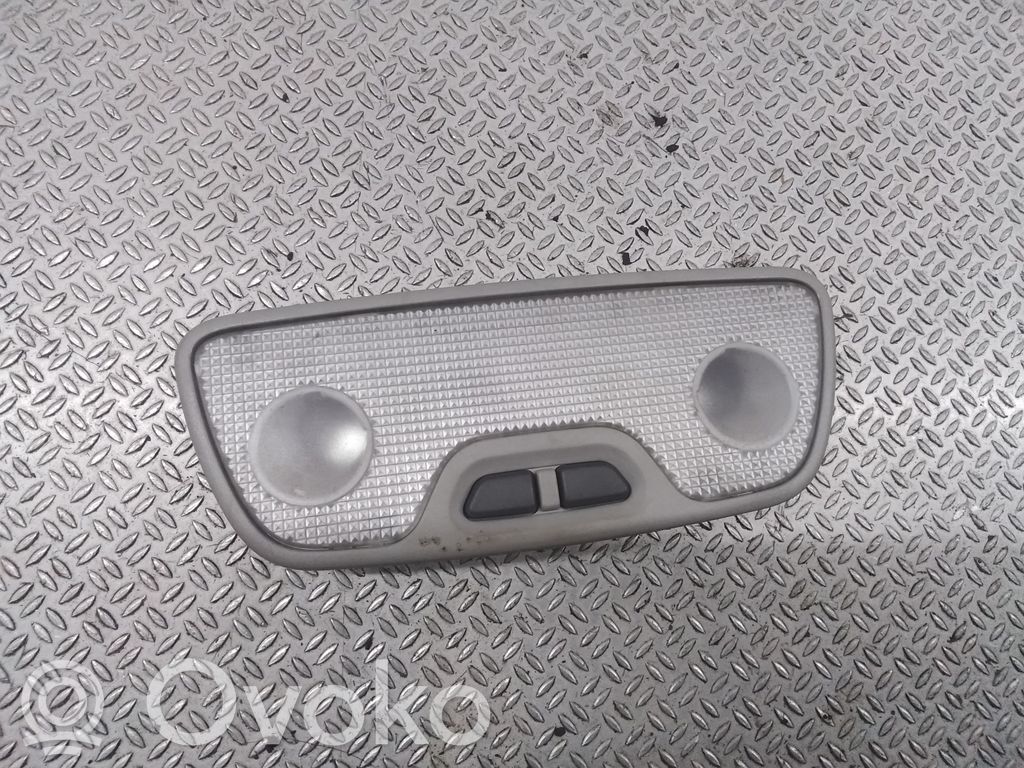 Rear seat light   9178938