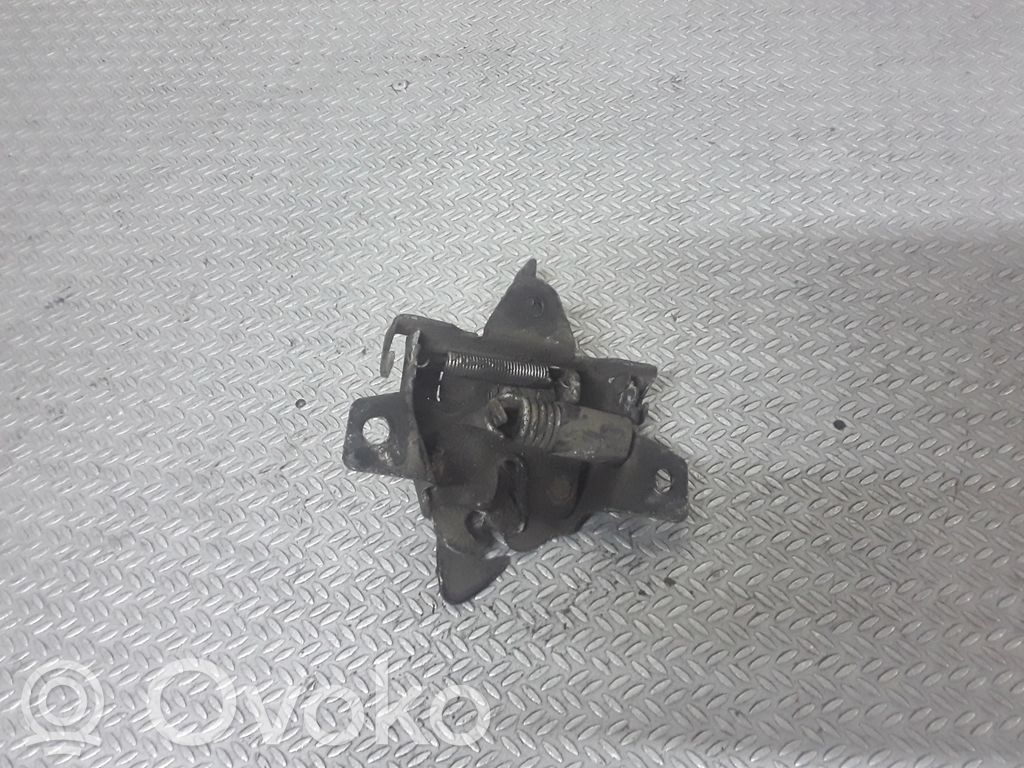 Engine bonnet/hood lock/catch