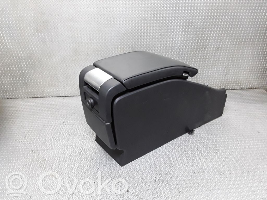Volvo S80 Armrest 