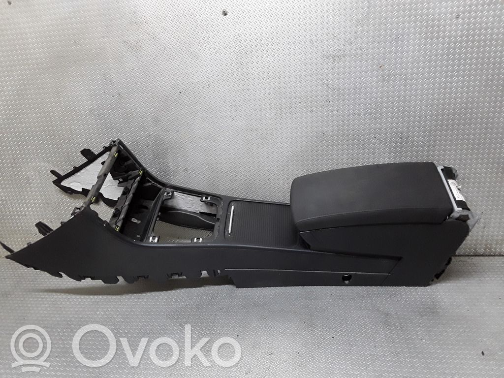Volkswagen PASSAT B6 Consola central 