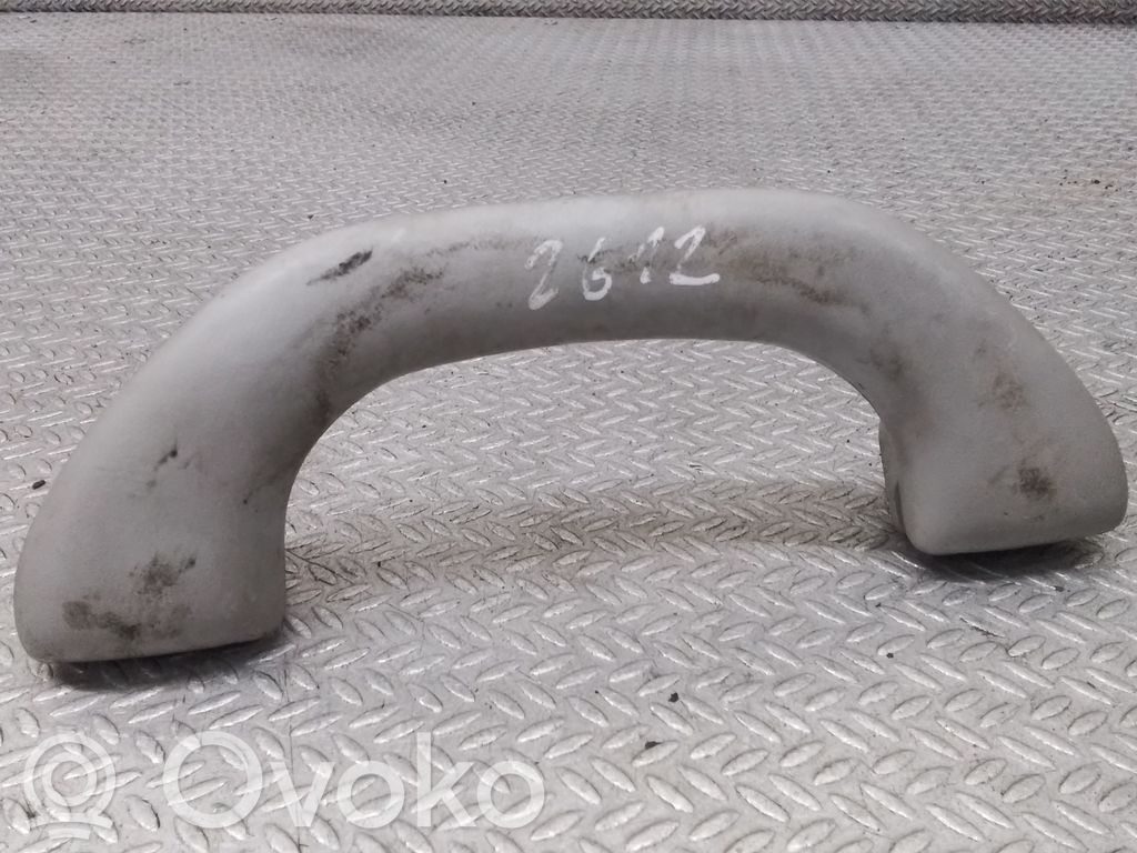 Priekšējais rokturis
