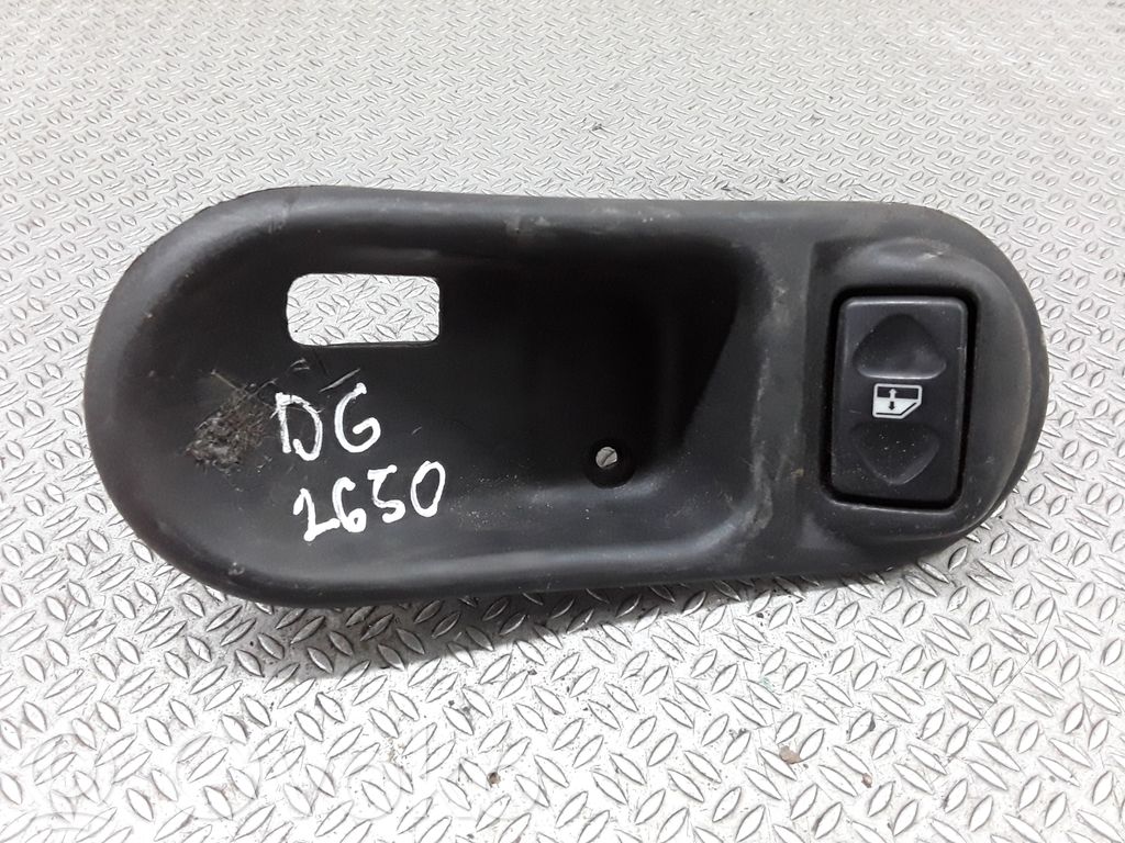 Land Rover Discovery Electric window control switch 
