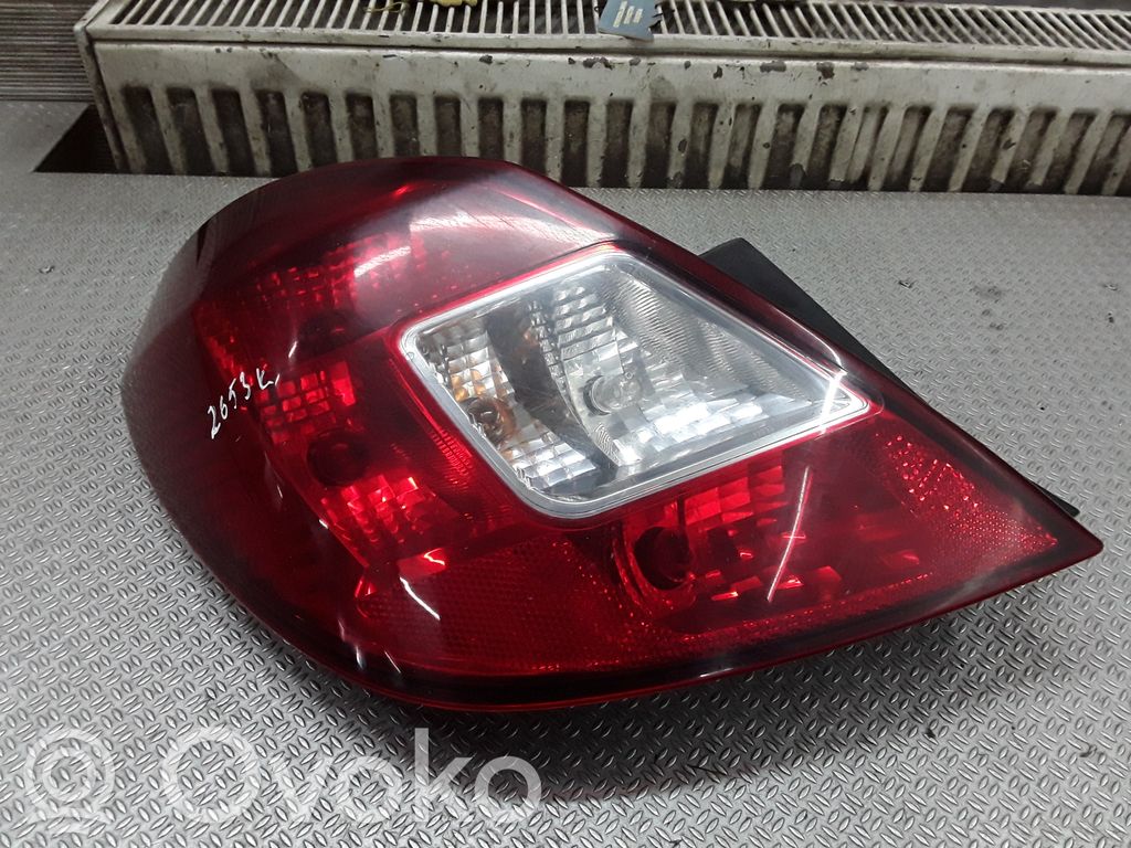 Opel Corsa D Galinis žibintas kėbule 