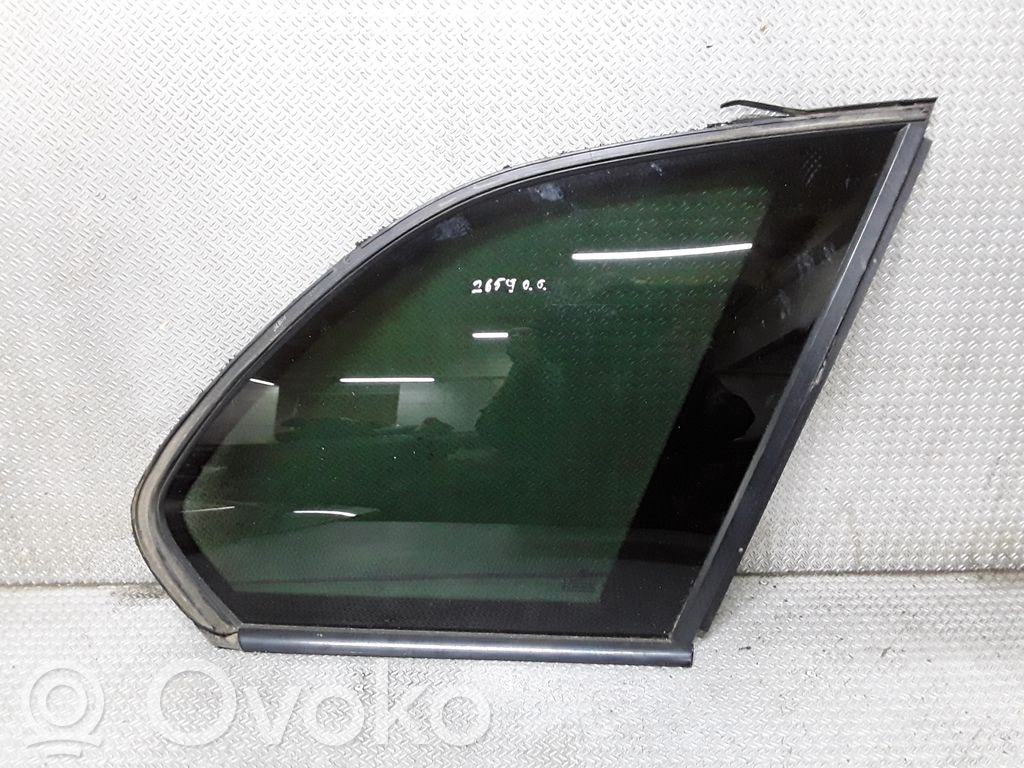 Rear side window