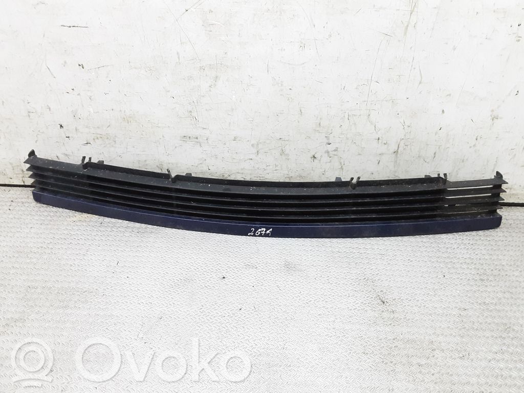BMW 3 E36 Grille inférieure de pare-chocs avant 