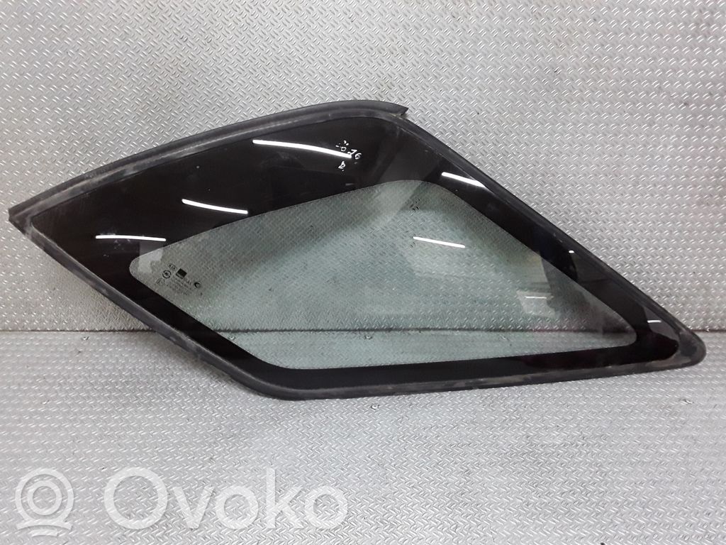 Rear side window