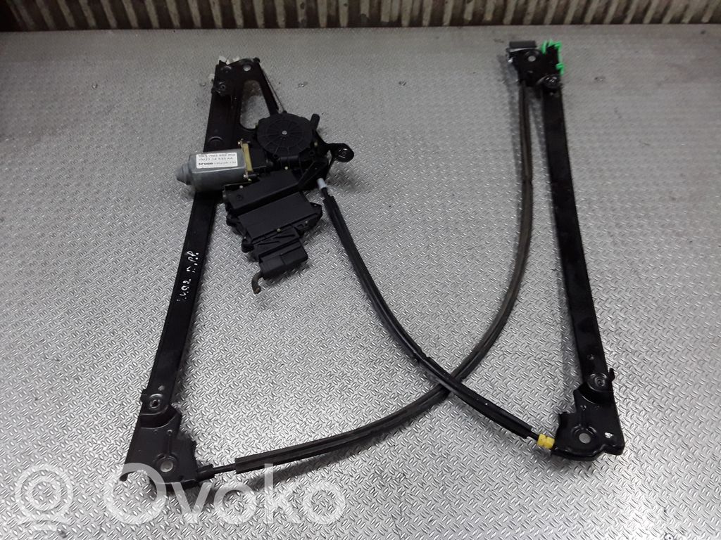 Regulador de puerta delantera con motor   7M3959802